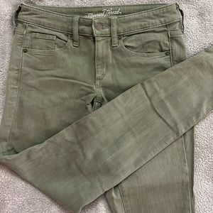 Universal Thread Green jeans